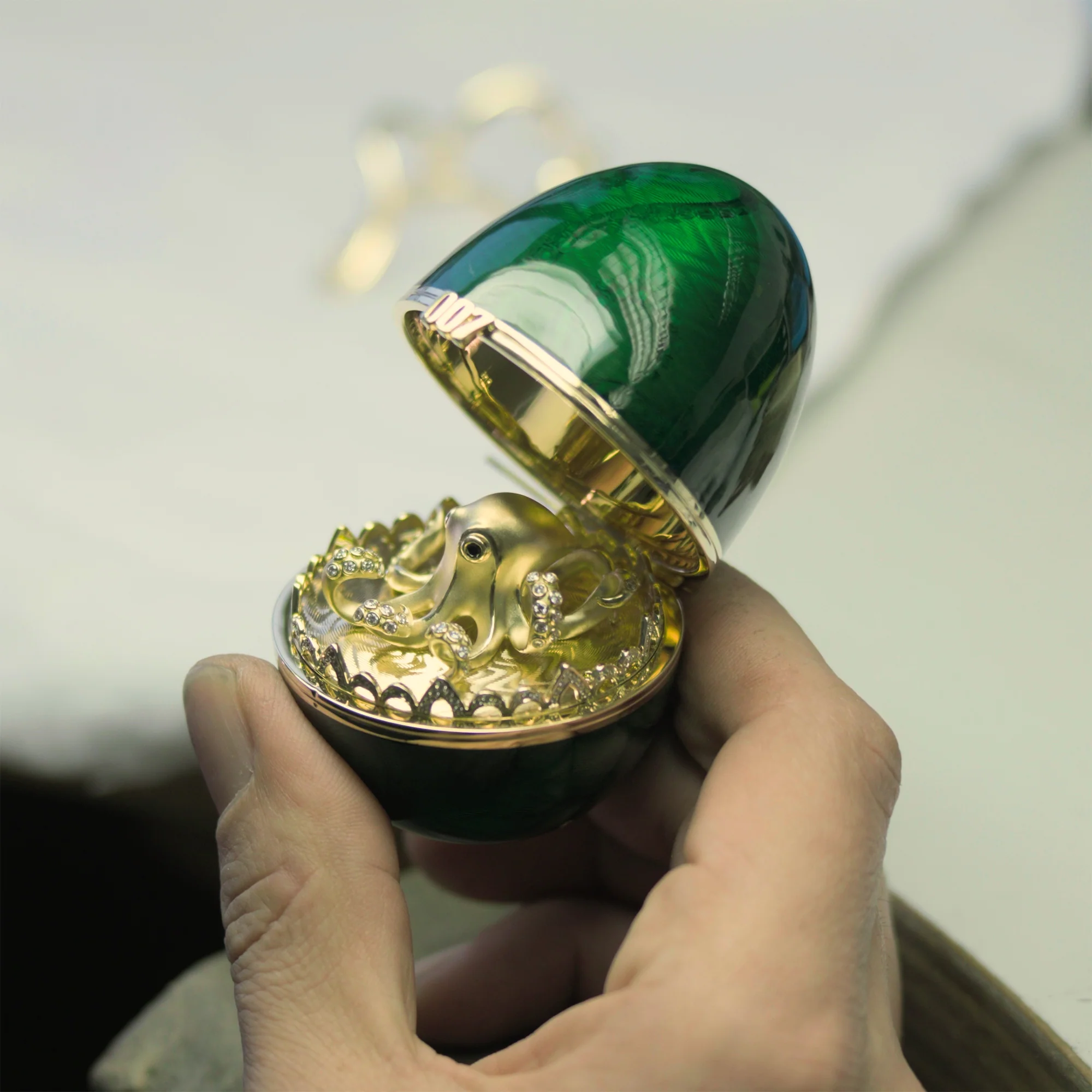 Fabergé x 007 Octopussy Egg Objet - Numbered Edition - Image 12