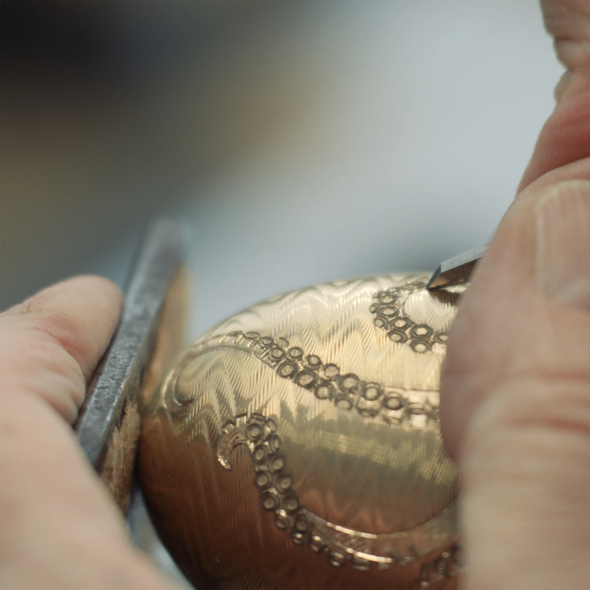 Fabergé x 007 Octopussy Egg Objet - Numbered Edition - Image 5