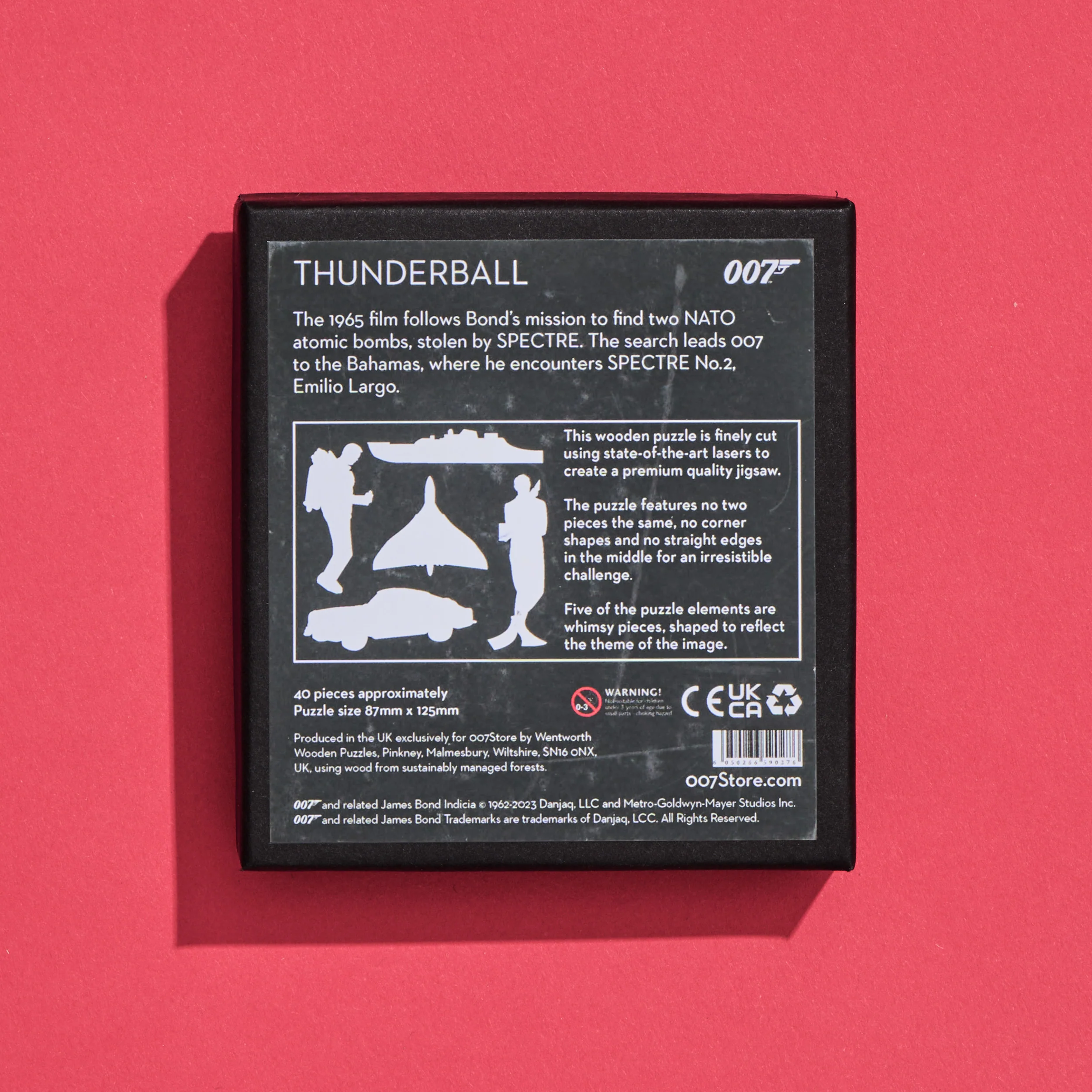 James Bond 40 Piece Wooden Micro Puzzle - Thunderball Edition (Outlet Item) - Image 3