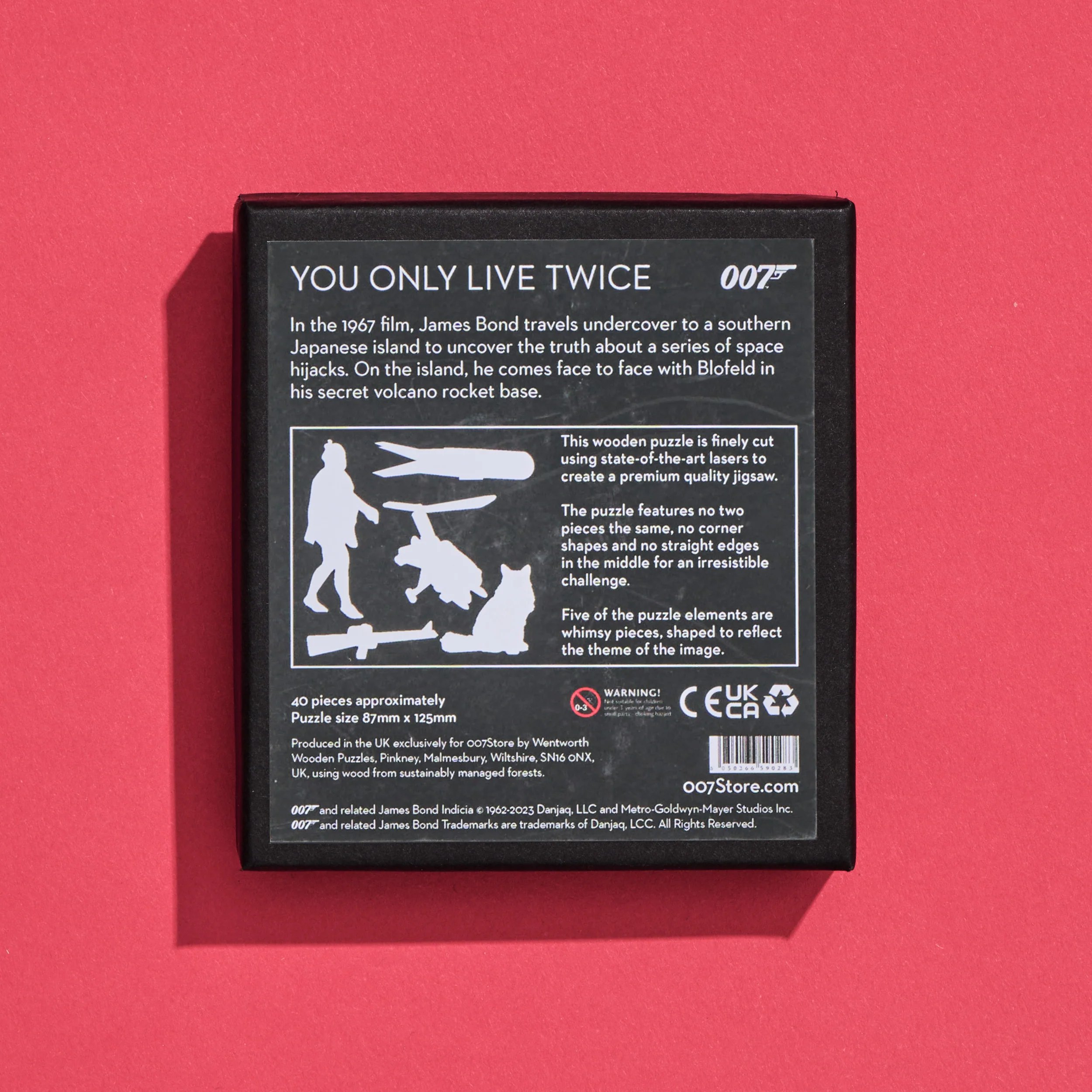 James Bond 40 Piece Wooden Micro Puzzle - You Only Live Twice Edition (Outlet Item) - Image 3