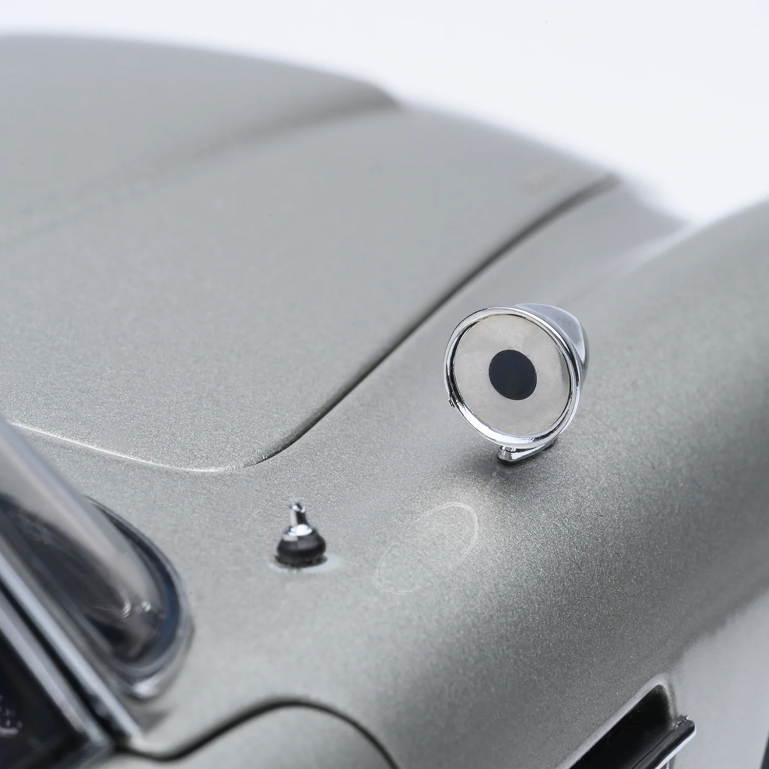 James Bond Aston Martin DB5 Model Car - Goldfinger Edition - By AUTOart - Image 12