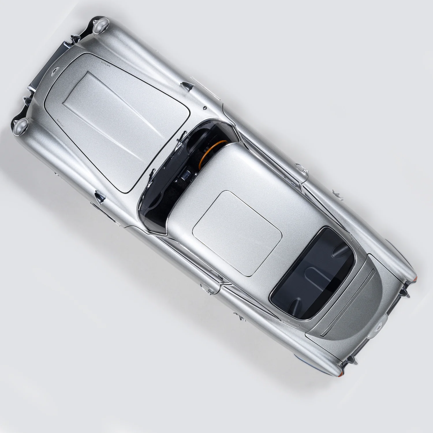 James Bond Aston Martin DB5 Model Car - Goldfinger Edition - By AUTOart - Image 16
