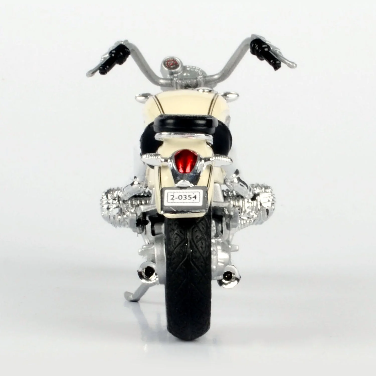 James Bond BMW R1200C Model Bike - Tomorrow Never Dies Edition - By Motormax - Image 6