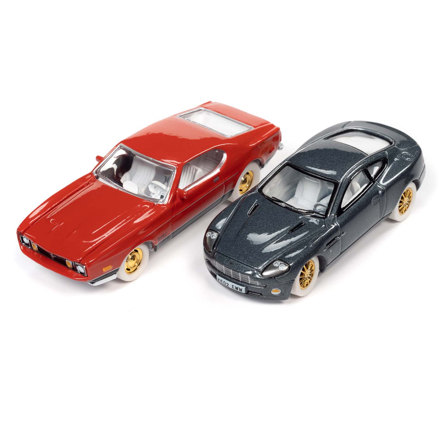 James Bond Ford Mustang & Aston Martin V12 Vanquish Two Car Diorama Set - By Johnny Lightning - Image 2