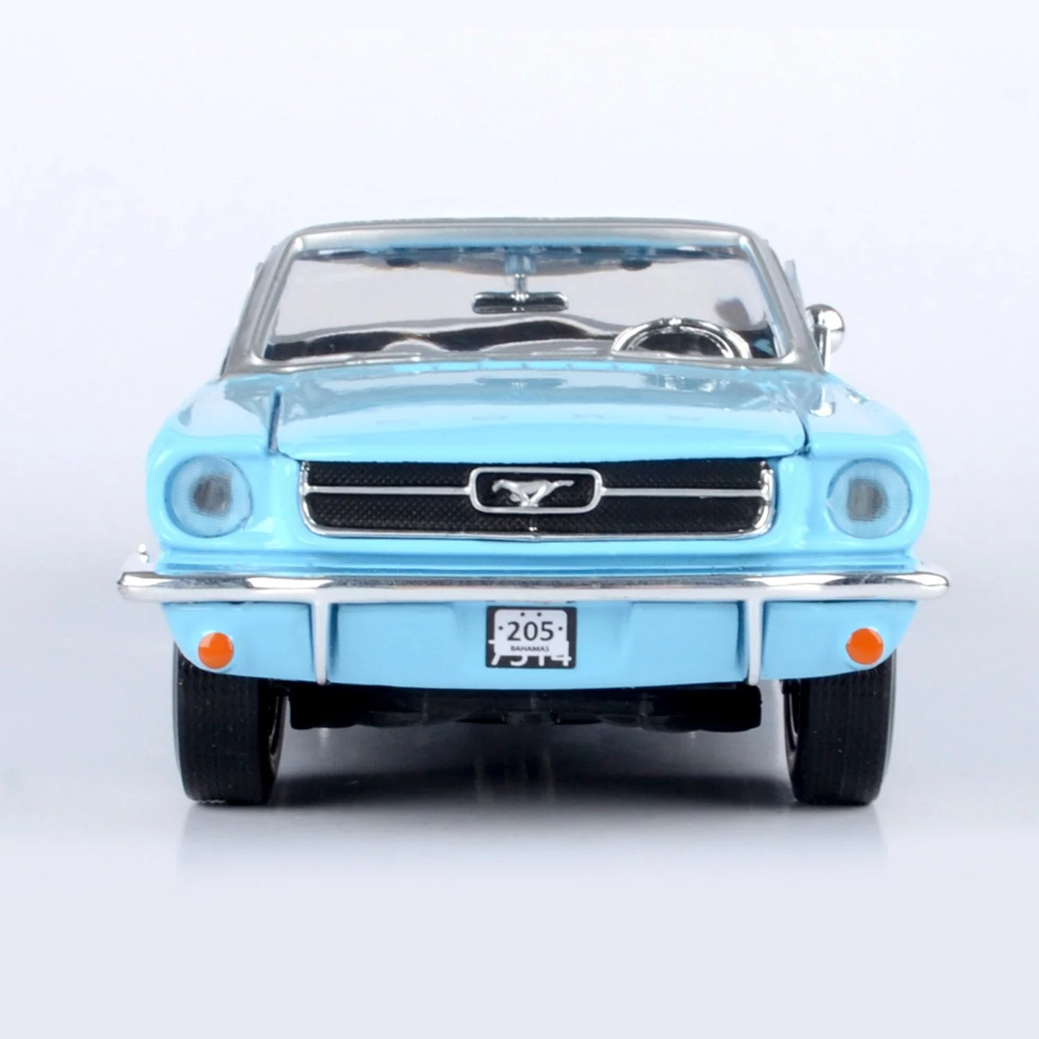 James Bond Ford Mustang Model Car - Thunderball Edition - By Motormax (Outlet Item) - Image 4