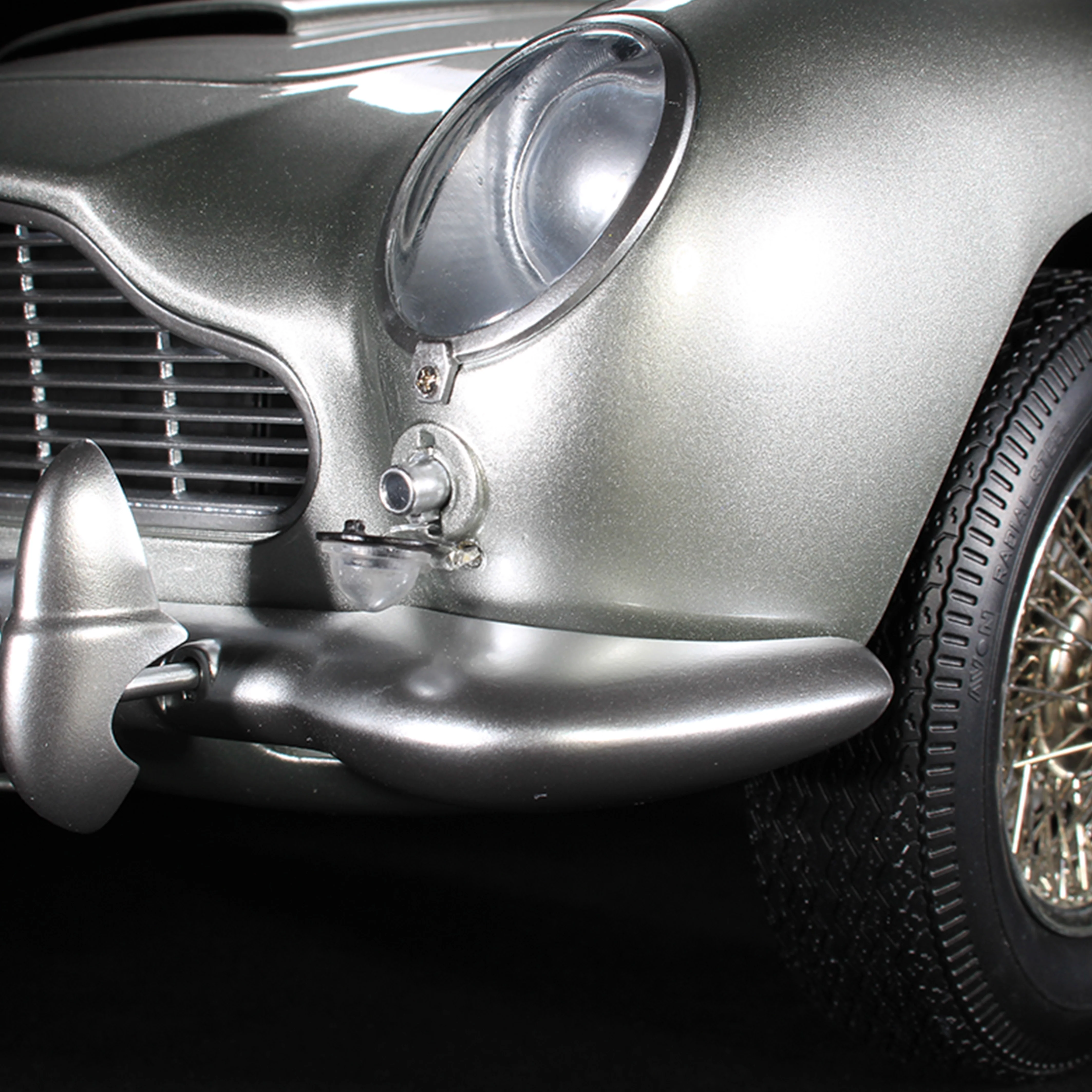 James Bond Goldfinger Aston Martin DB5 Model Car Kit - Numbered Collector's Edition Subscription - By Agora Models - Image 22