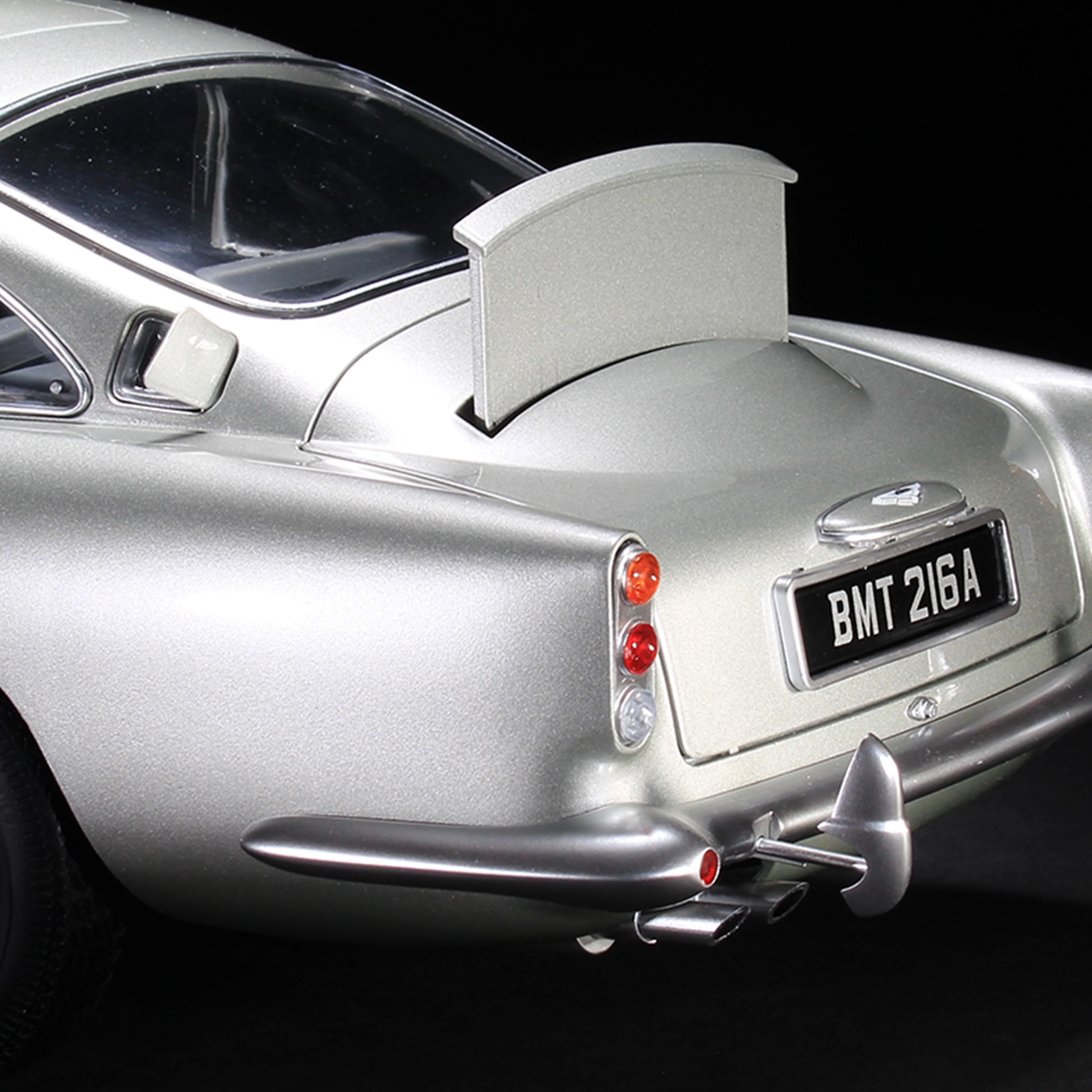 James Bond Goldfinger Aston Martin DB5 Model Car Kit - Subscription - By Agora Models - Image 25