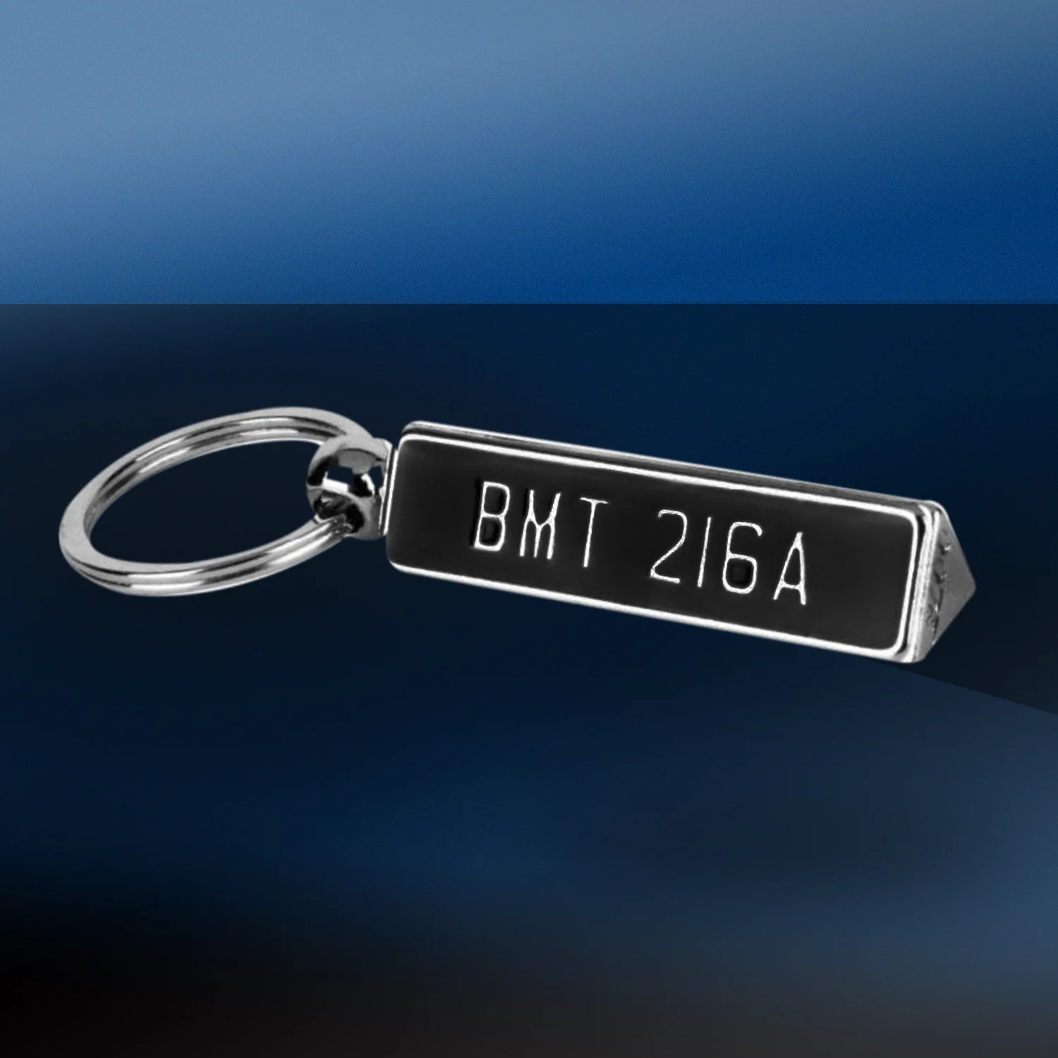 James Bond Aston Martin DB5 Number Plate Keyring - Image 4