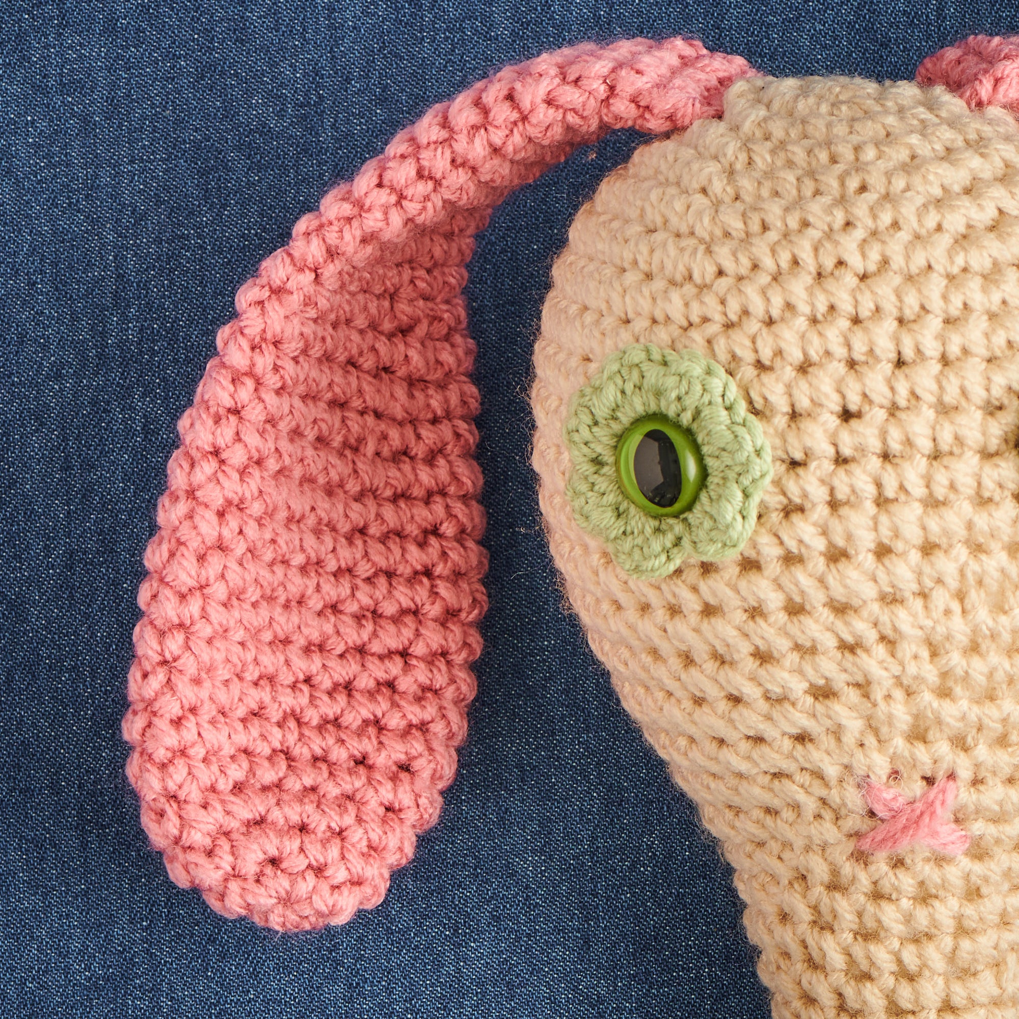 James Bond Mathilde’s Dou Dou Bunny Replica - Image 3