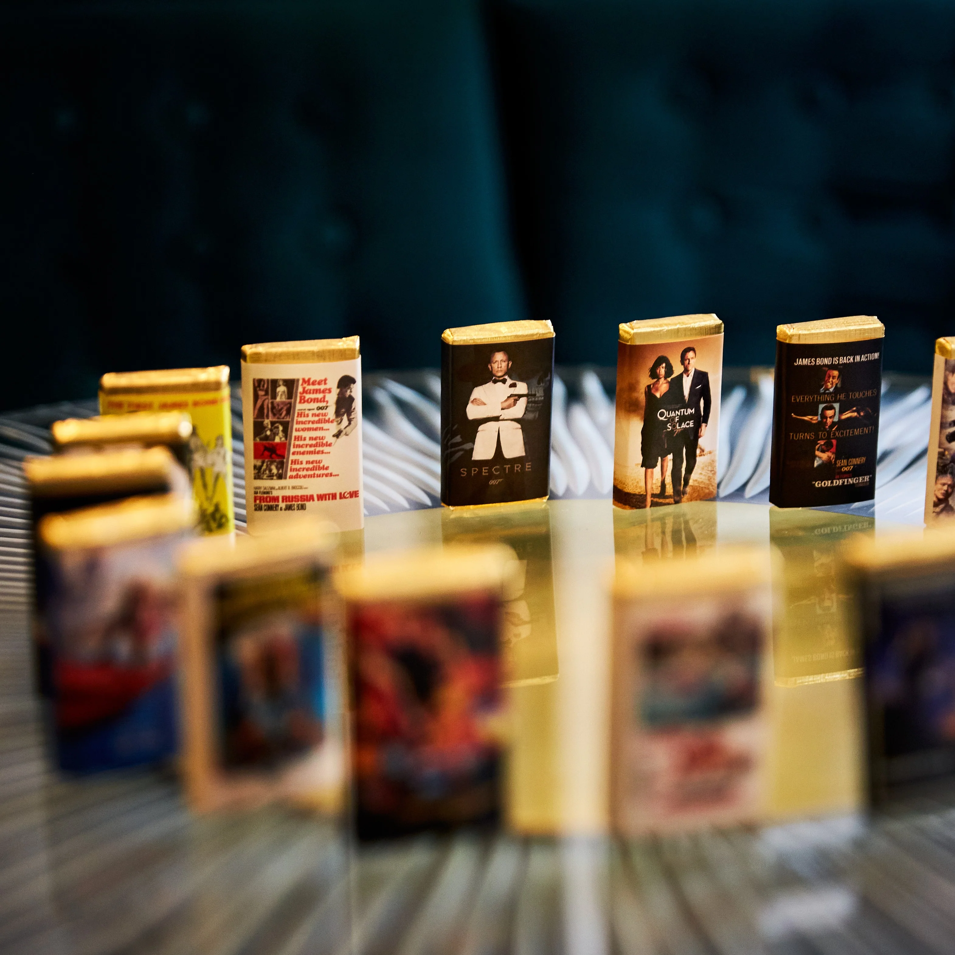 James Bond Mini Milk Chocolate Bars Tin - By Charbonnel et Walker (270g) - Image 10