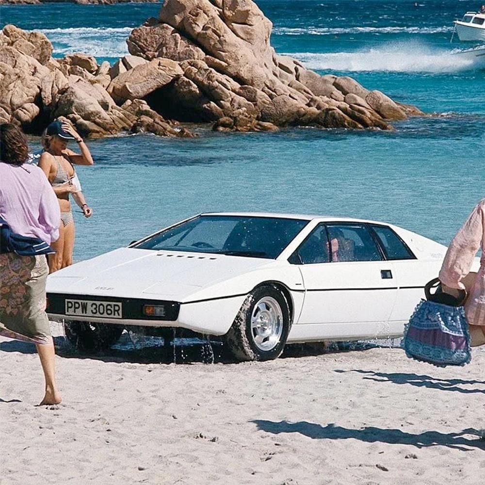 James Bond Model Vehicle Trio - Little Nellie, Lotus Esprit & Moonraker Shuttle Edition - By Corgi - Image 2