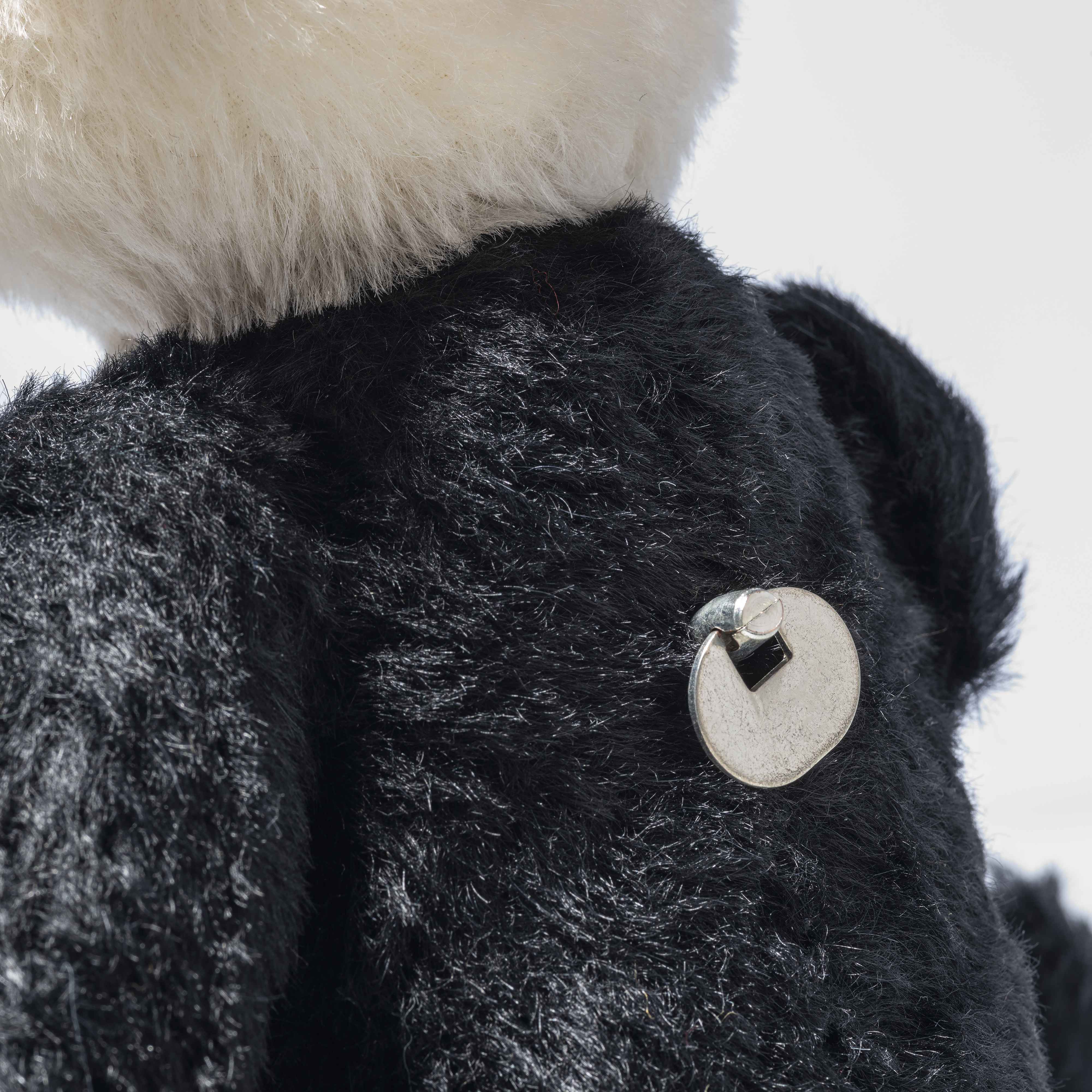 James Bond Musical Teddy Bear - Dr. No Numbered Edition - By Steiff - Image 7