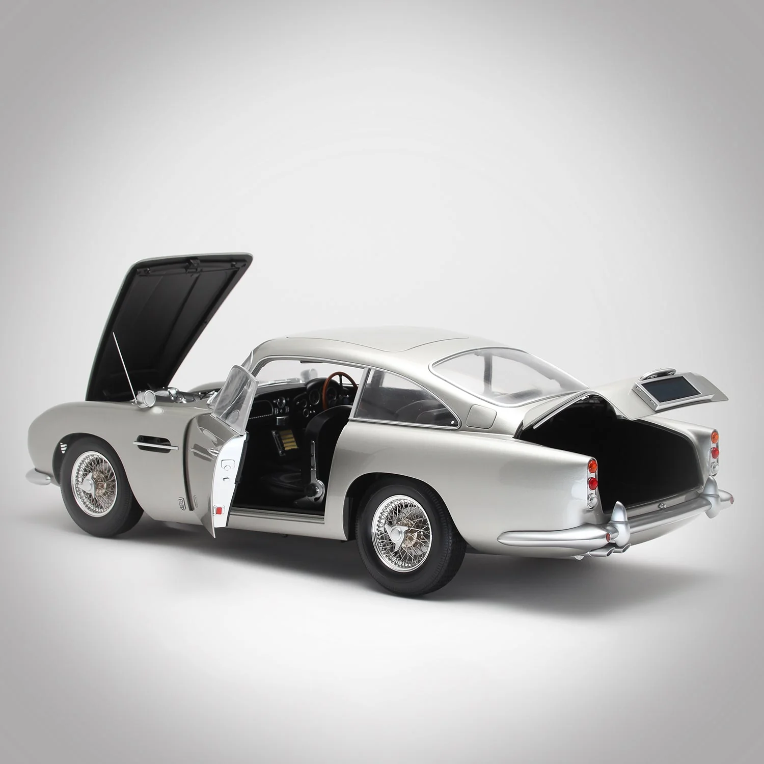 James Bond No Time To Die Aston Martin DB5 Model Car Kit - Numbered Collector's Edition - By Agora Models - Image 16