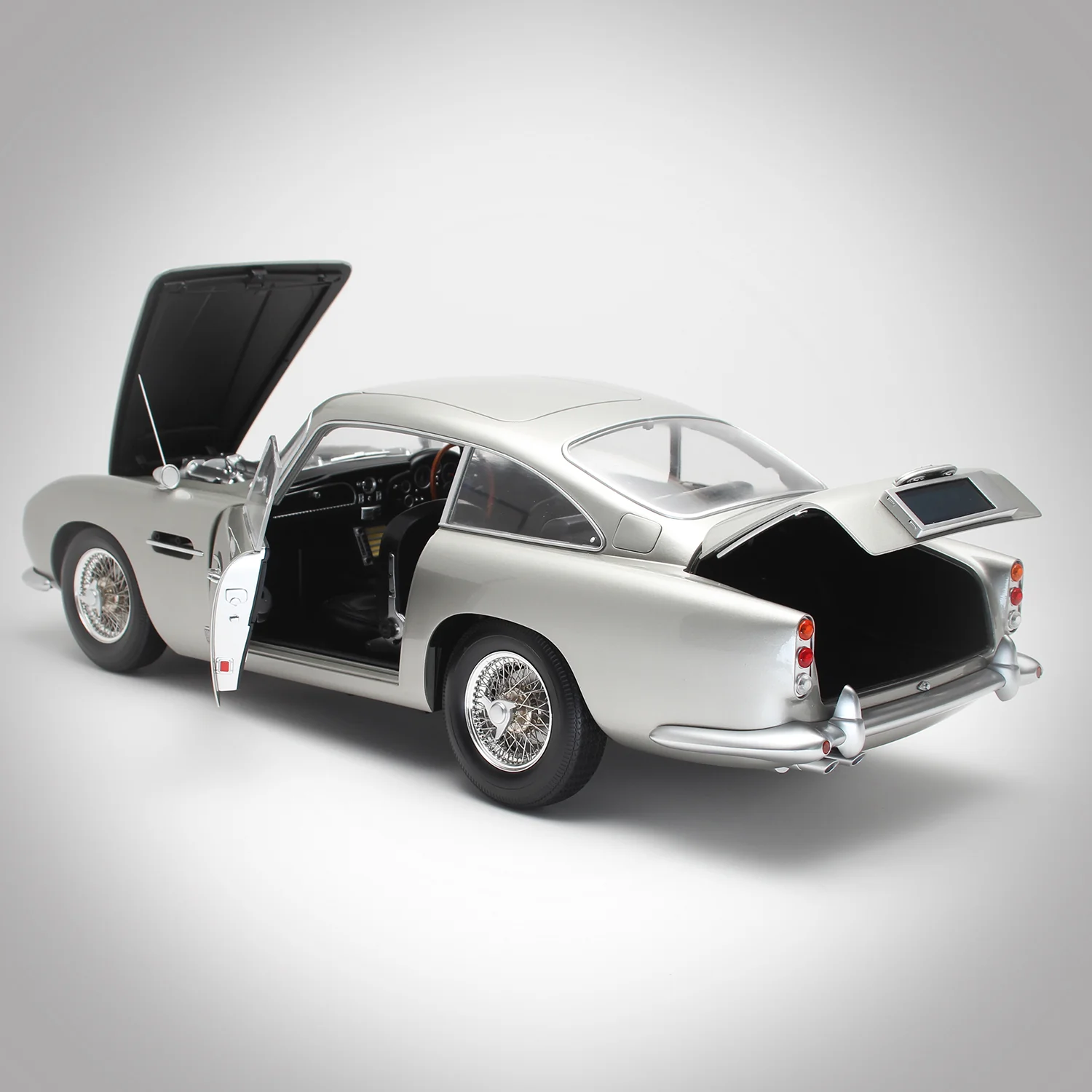 James Bond No Time To Die Aston Martin DB5 Model Car Kit - By Agora Models - Image 22