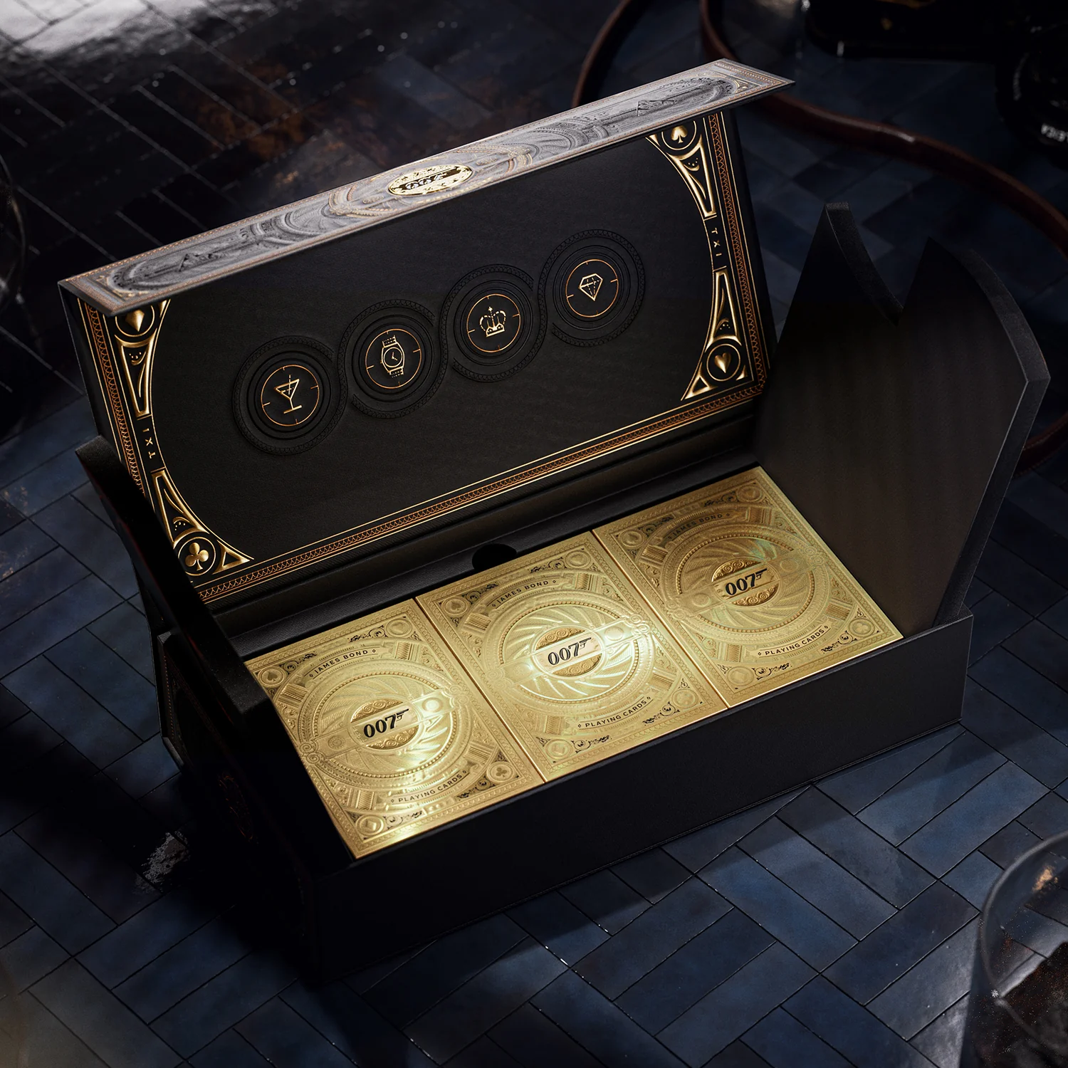 James Bond Secret Pen & Card Box Set - Gold Edition - By theory11 - Image 6
