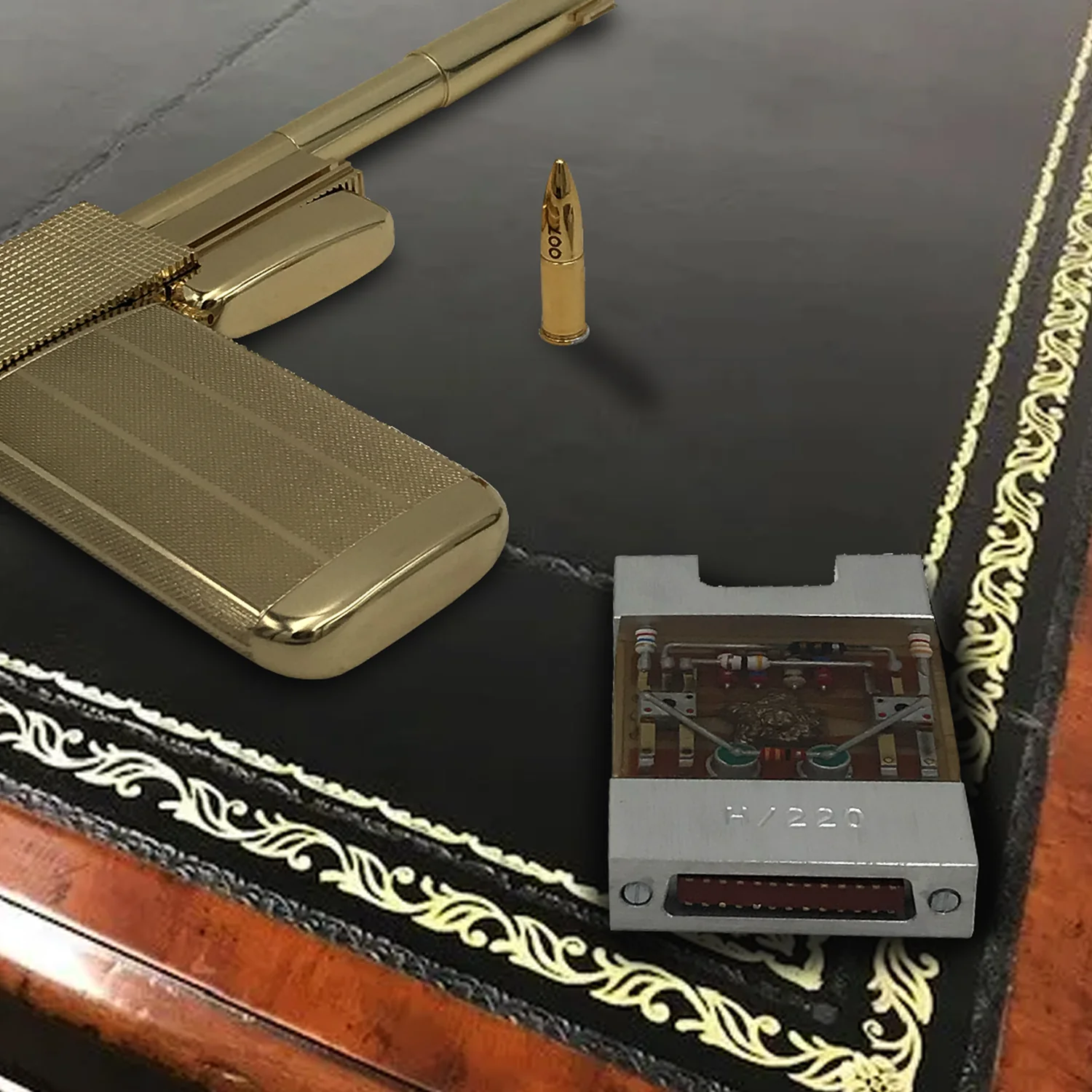 James Bond Solex Agitator Prop Replica - The Man With The Golden Gun Numbered Edition - Image 6