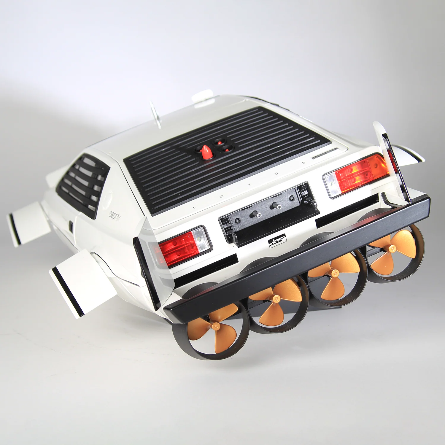 James Bond The Spy Who Loved Me Lotus Esprit Model Car Kit - By Agora Models - Image 15