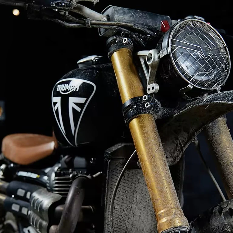 James Bond Triumph Scrambler 1200XE Model Bike - By Corgi - Image 3