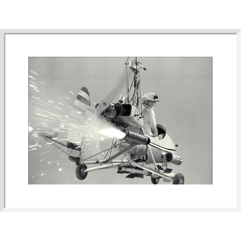 James Bond You Only Live Twice Little Nellie Studio Still Framed Art Print - By King & McGaw - Image 12