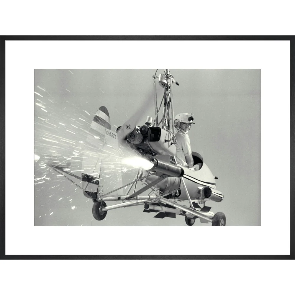 James Bond You Only Live Twice Little Nellie Studio Still Framed Art Print - By King & McGaw - Image 15