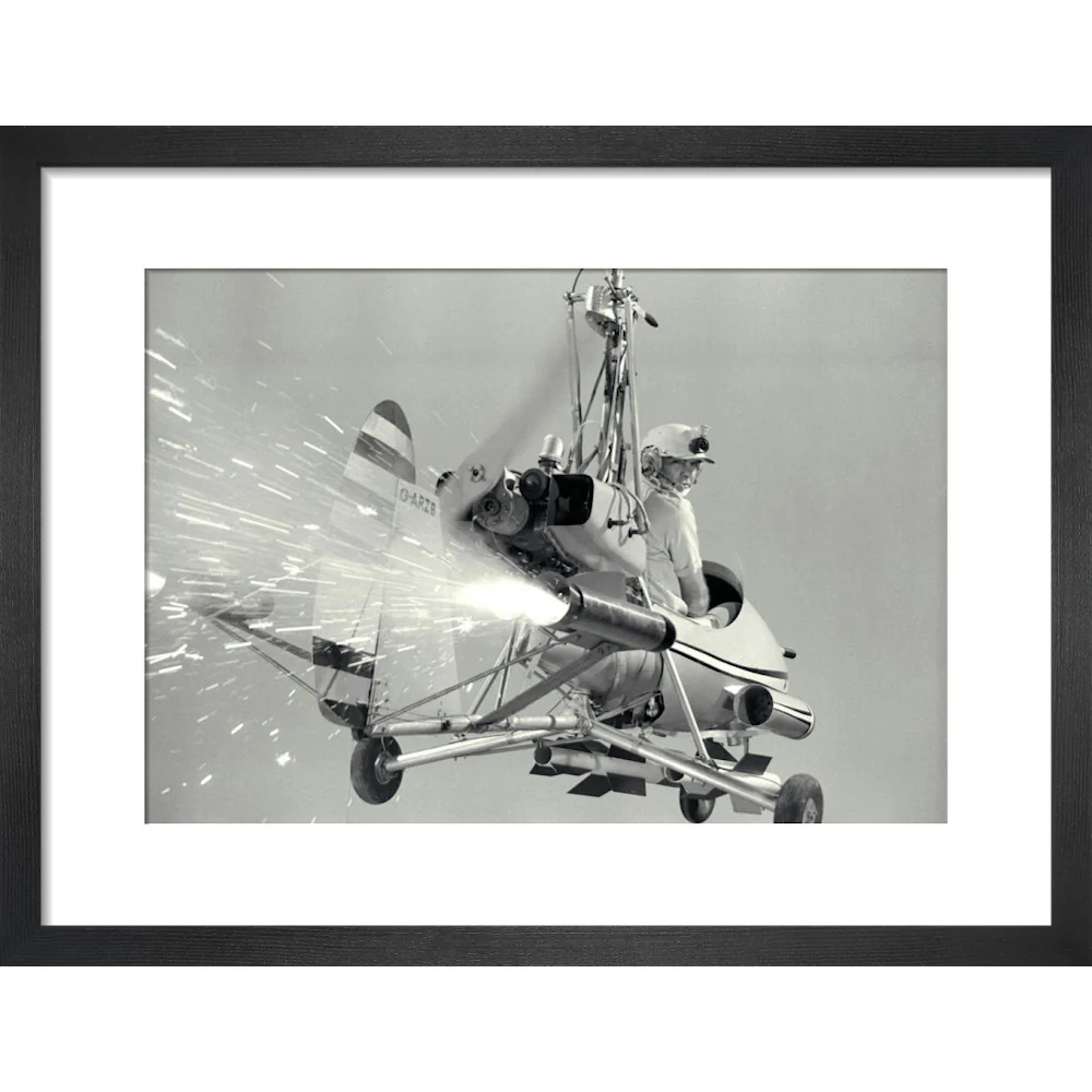 James Bond You Only Live Twice Little Nellie Studio Still Framed Art Print - By King & McGaw - Image 3