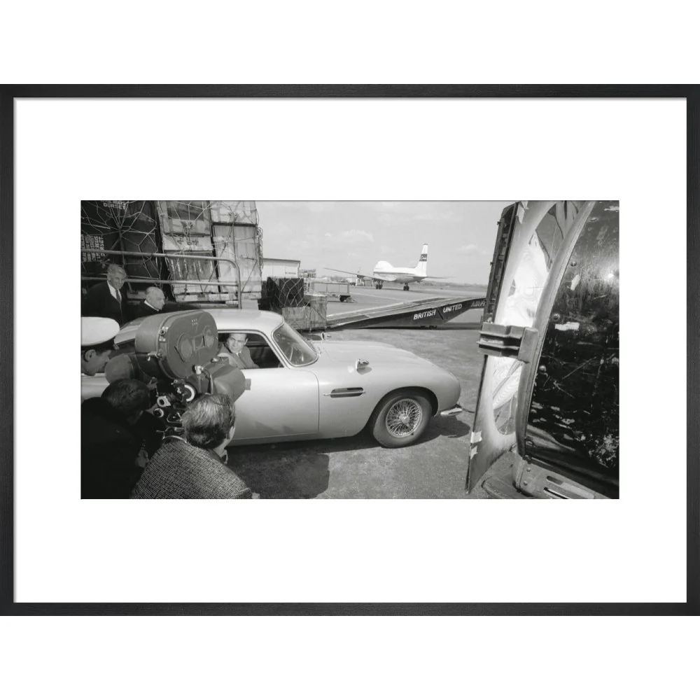 James Bond Goldfinger DB5 Framed Art Print - By King & McGaw - Image 11