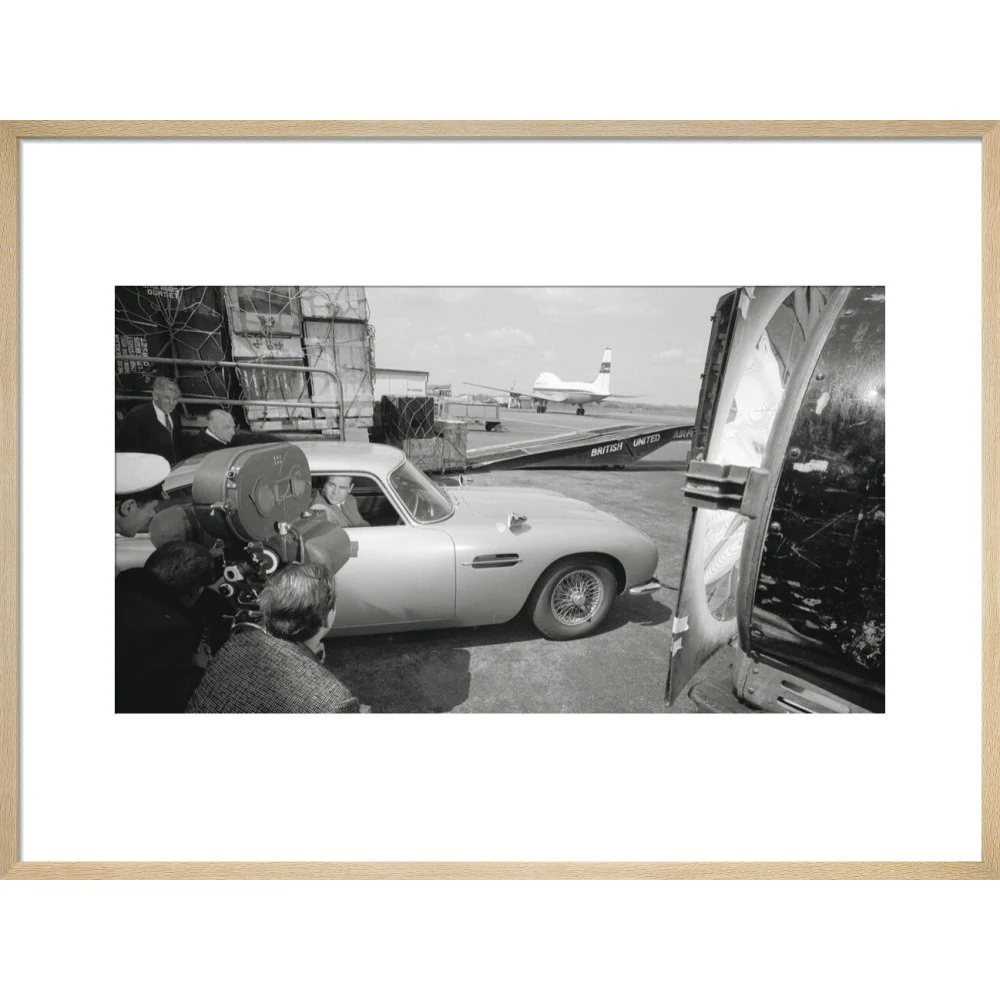 James Bond Goldfinger DB5 Framed Art Print - By King & McGaw - Image 13